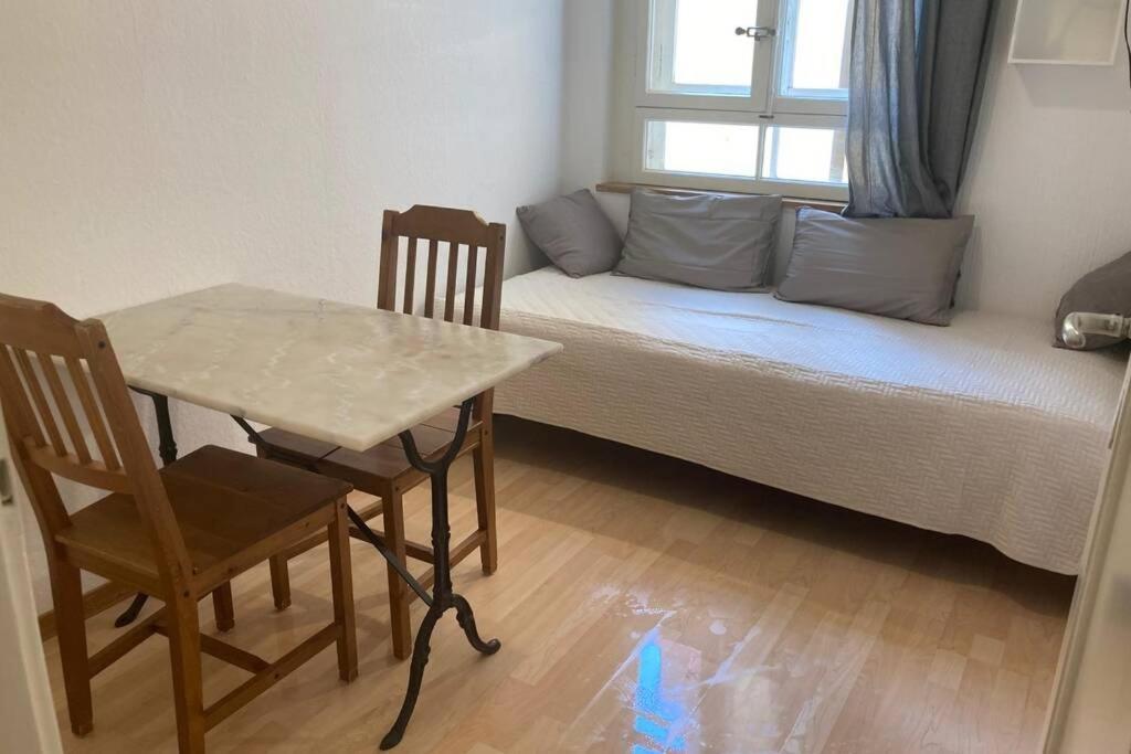 Appartement 2 Pieces Au Centre De Lozanna Zewnętrze zdjęcie